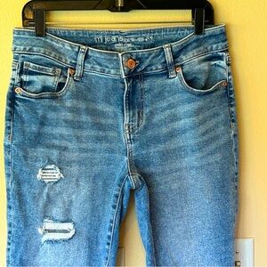 Maurices Distressed Cropped Jeans - Size 10